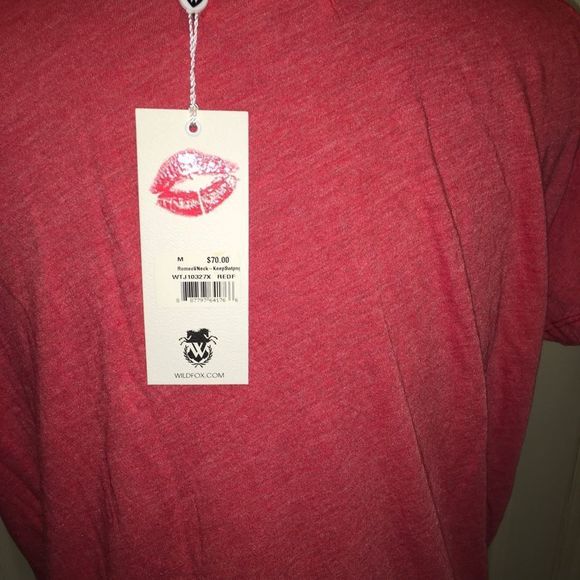 “Love at first Swipe” graphic tee - Picture 4 of 6